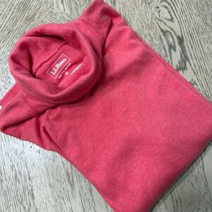 L.L.Bean Women's Red Heathered Long Sleeve Turtleneck Top Size Medium